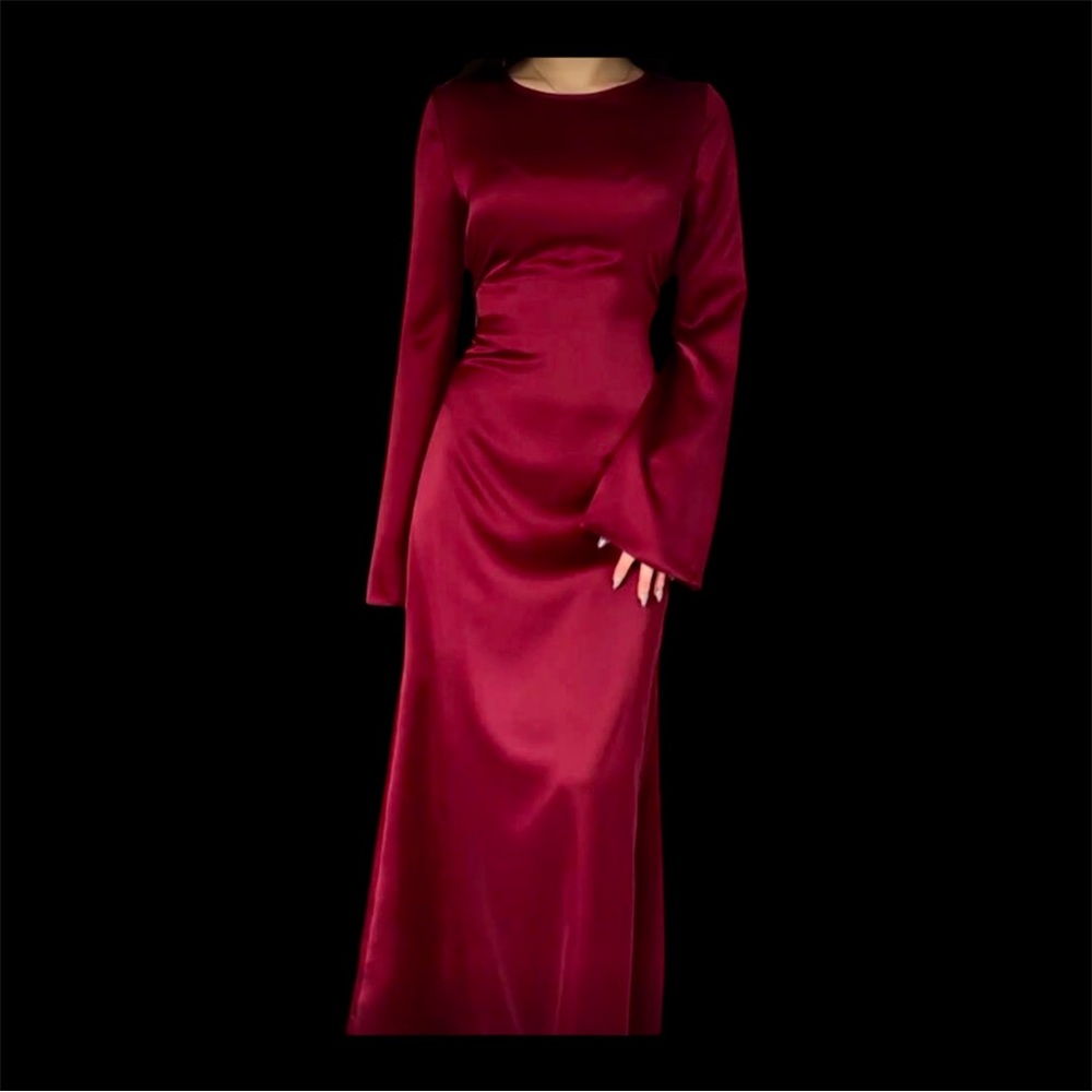 Elegant Burgundy Long Sleeve Dress